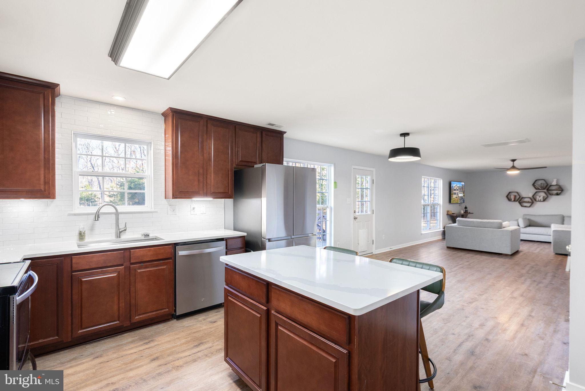 10705 Plank Road Spotsylvania, VA 22553 - Photo 11 of 59