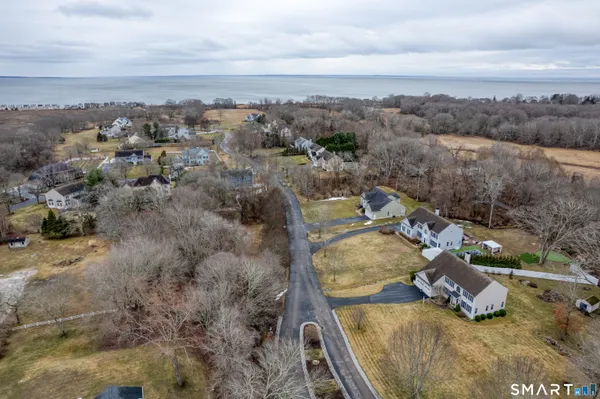 $985,000 | 1 Haywagon Drive, Old Lyme, CT 06371