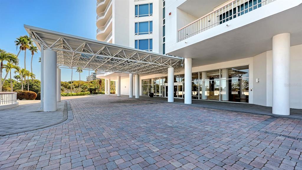 455 Longboat Club Road, Unit 707 Longboat Key, FL 34228 - Photo 5 of 69