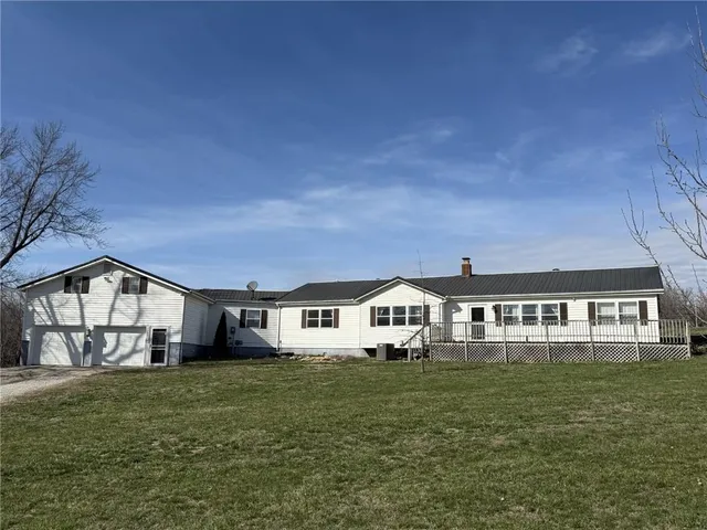 $400,000 | 7538 Northwest 356th Street, Stewartsville, MO 64490