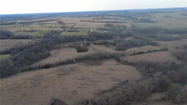 $400,000 | 7538 Northwest 356th Street, Stewartsville, MO 64490