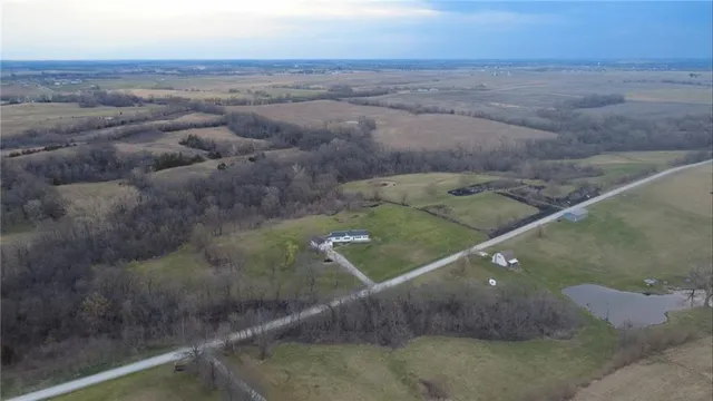 $400,000 | 7538 Northwest 356th Street, Stewartsville, MO 64490