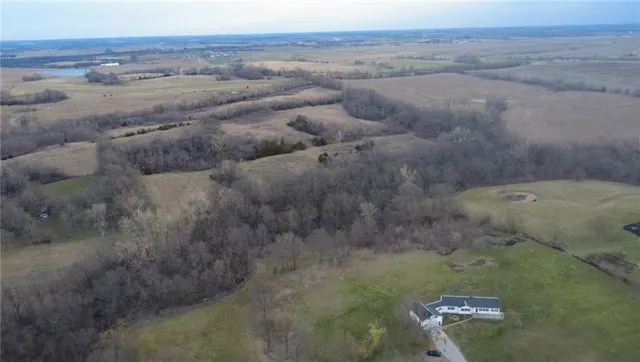 $400,000 | 7538 Northwest 356th Street, Stewartsville, MO 64490