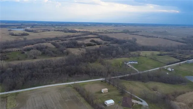 $400,000 | 7538 Northwest 356th Street, Stewartsville, MO 64490