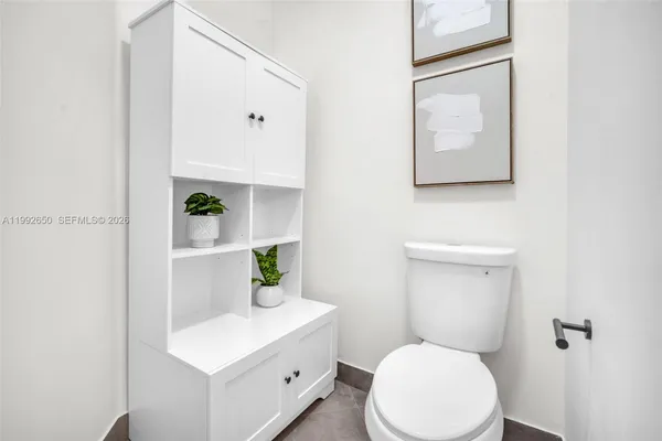 $1,049,999 | 9732 Northwest 32nd Street, Doral, FL 33172