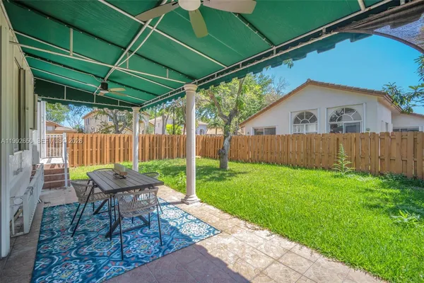 $1,049,999 | 9732 Northwest 32nd Street, Doral, FL 33172