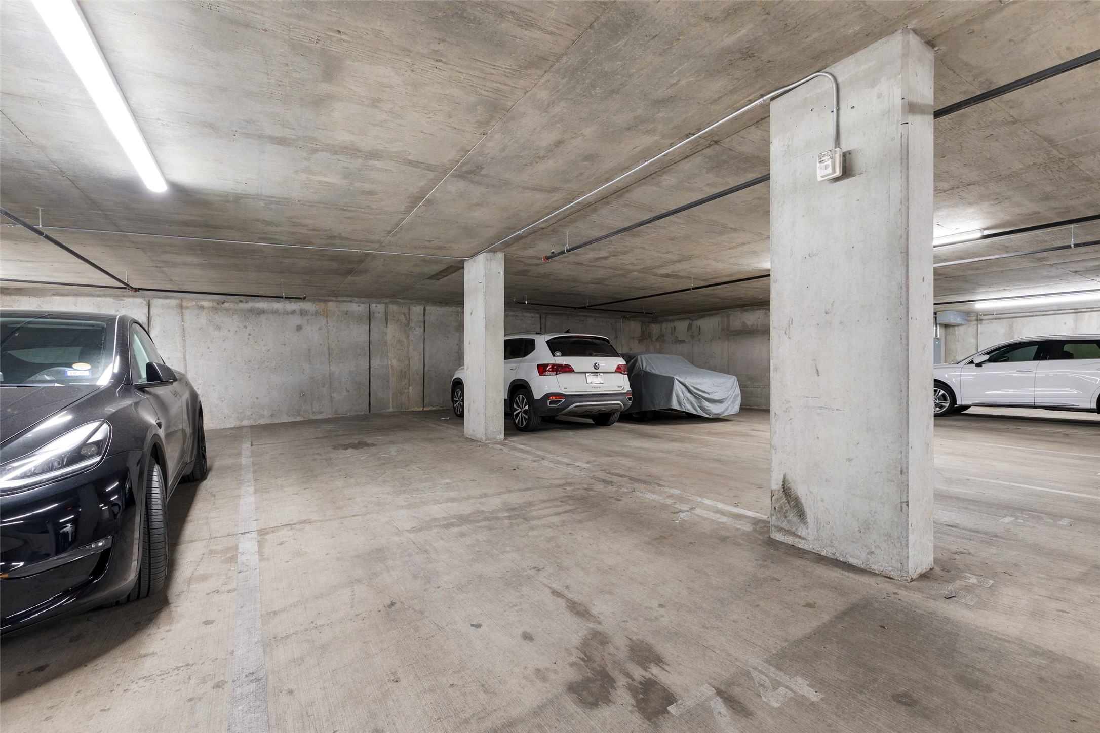 2500 Longview Street, Unit 418 Austin, TX 78705 - Photo 32 of 40 2 Tandem parking spots on L2 #'s 73 & 74.