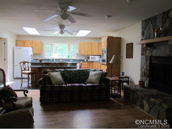 1342 Round Mountain Road Brevard, NC 28712 - Photo 5 of 14 Gallery Image 5