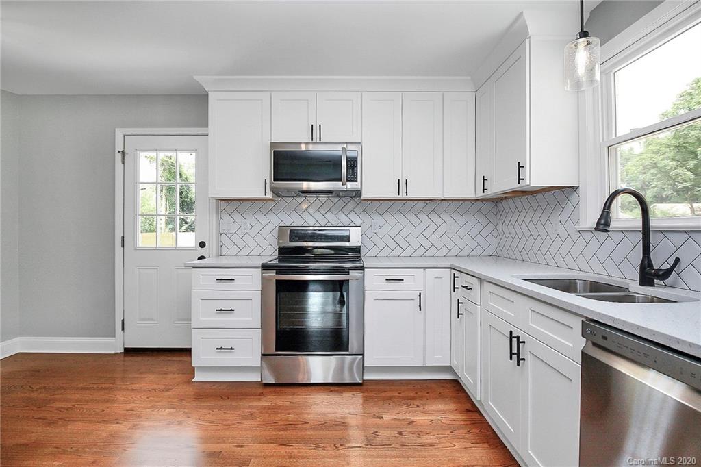 920 Clanton Road Charlotte, NC 28217 - Photo 12 of 33 Gallery Image 12