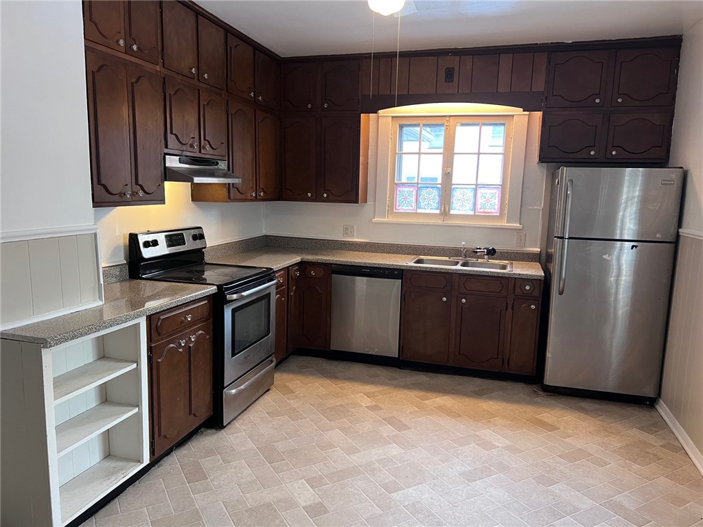 135 Arbordale Avenue Rochester, NY 14610 - Photo 2 of 17