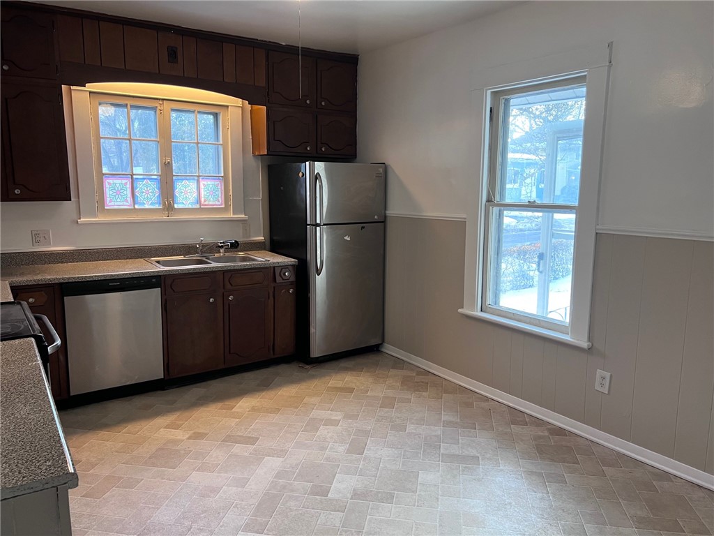 135 Arbordale Avenue Rochester, NY 14610 - Photo 4 of 17