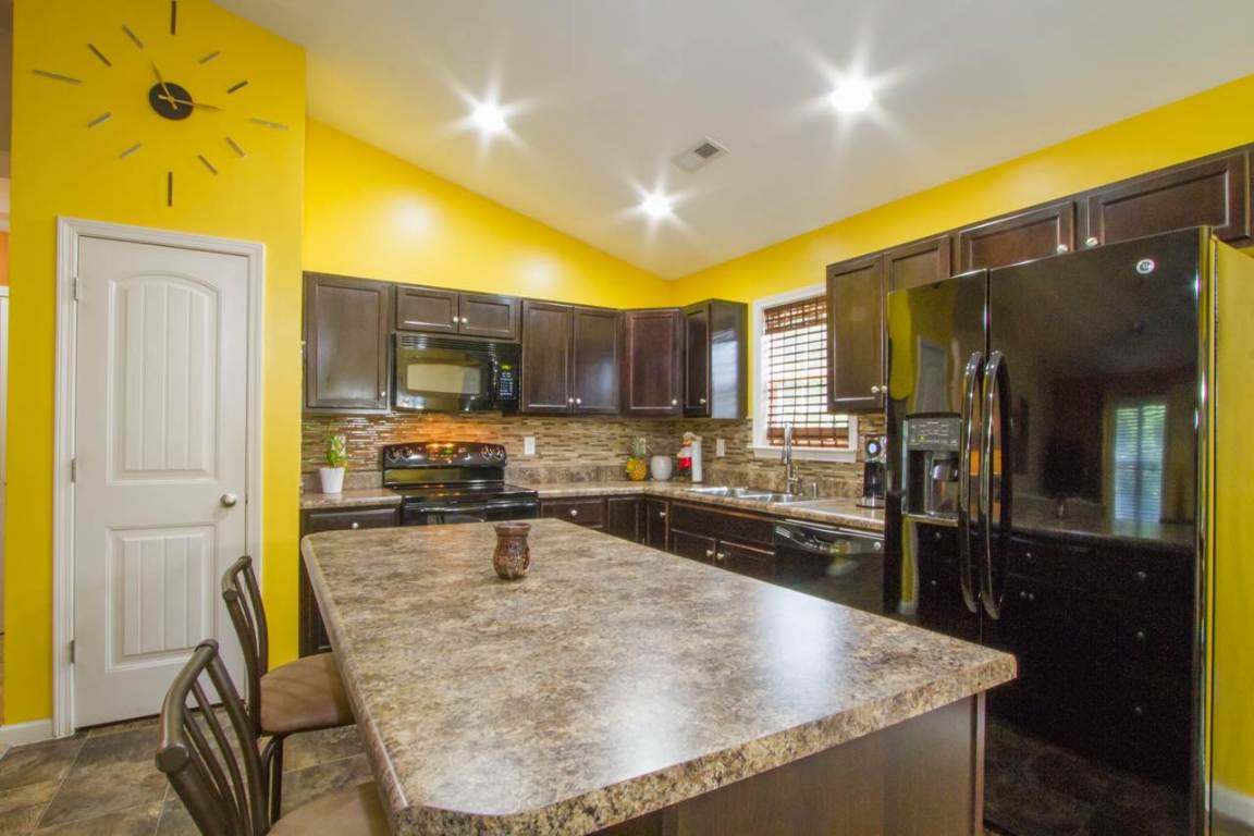 160 Mediterranean Avenue Anderson, SC 29621 - Photo 8 of 26 Gallery Image 8