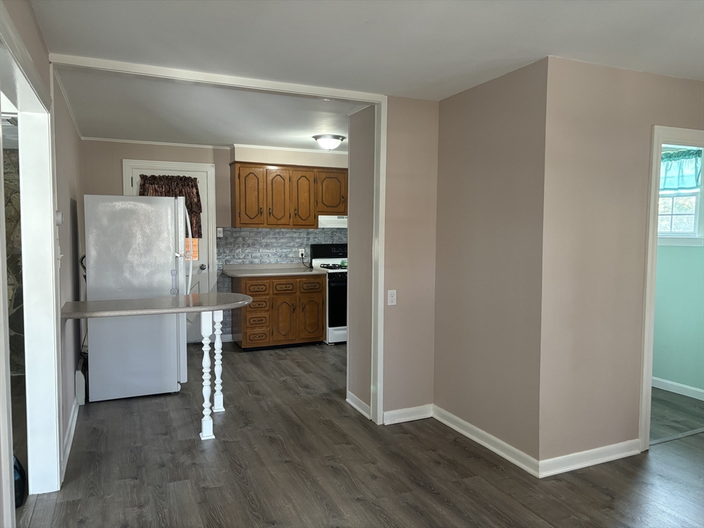 267 Sterling Street Fall River, MA 02721 - Photo 15 of 27 Gallery Image 15