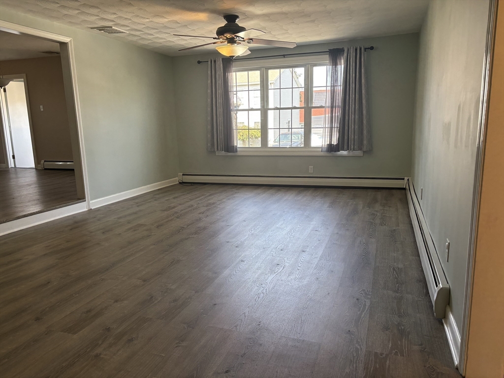 267 Sterling Street Fall River, MA 02721 - Photo 6 of 27 Gallery Image 6