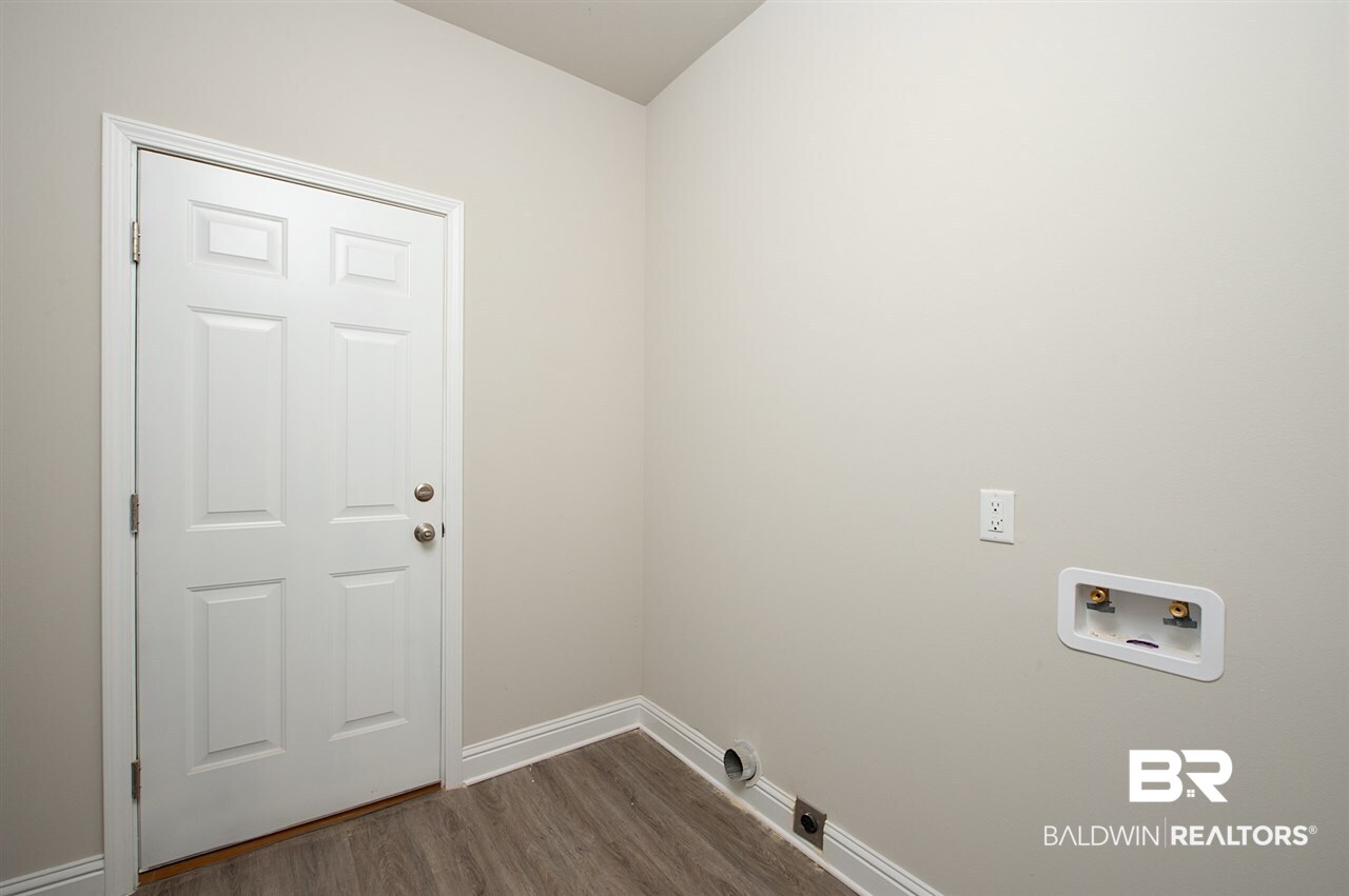16936 Prado Loop Loxley, AL 36551 - Photo 27 of 33 Laundry Room