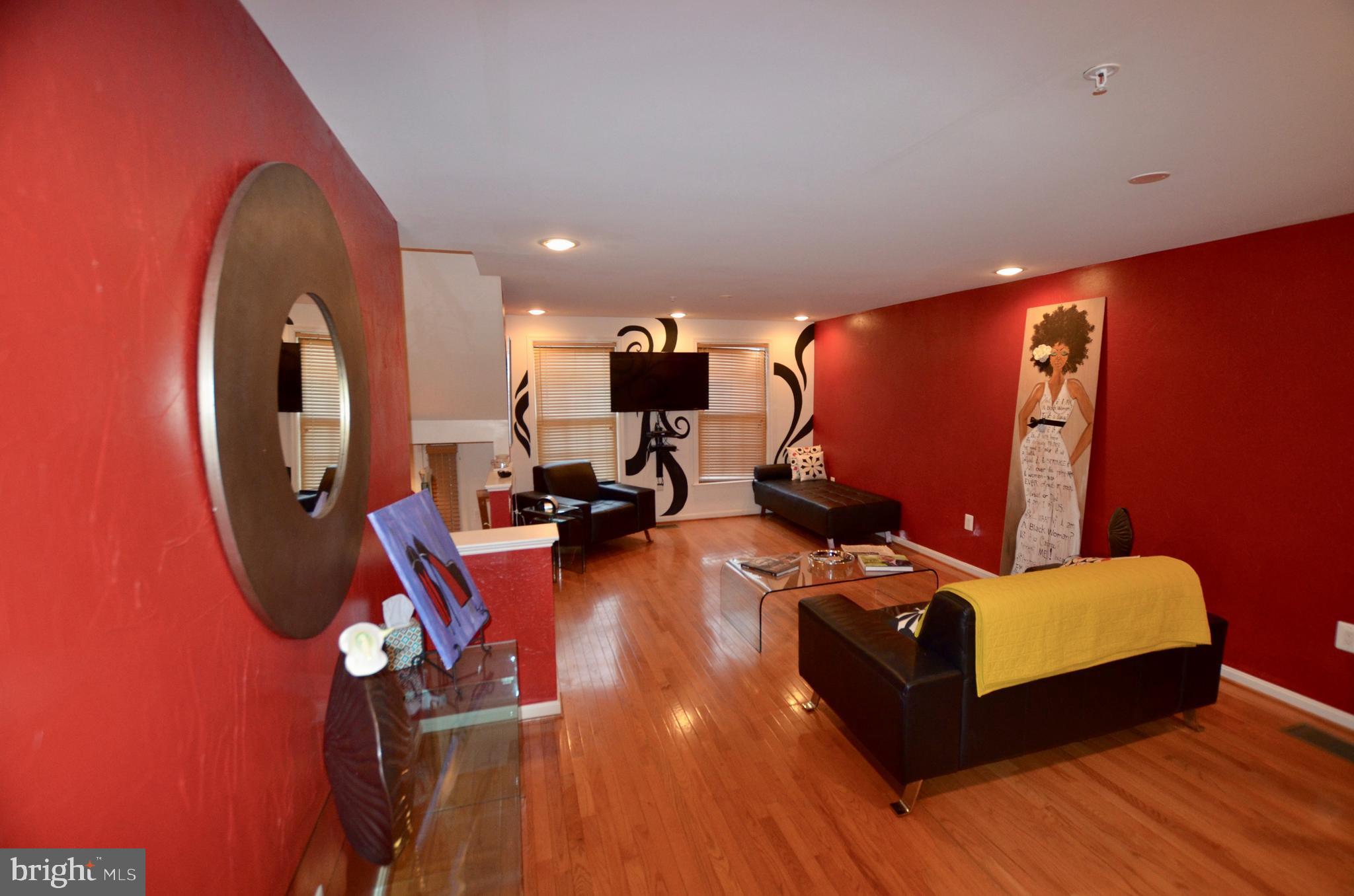 2722 Stanton Road Southeast Washington, DC 20020 - Photo 11 of 70 Living Room from nook