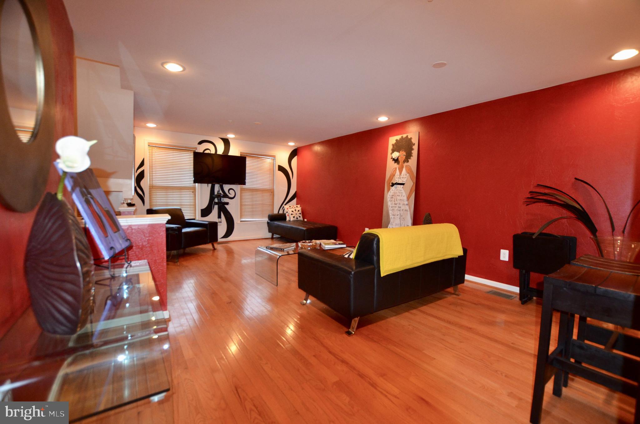 2722 Stanton Road Southeast Washington, DC 20020 - Photo 12 of 70 Living Room from nook