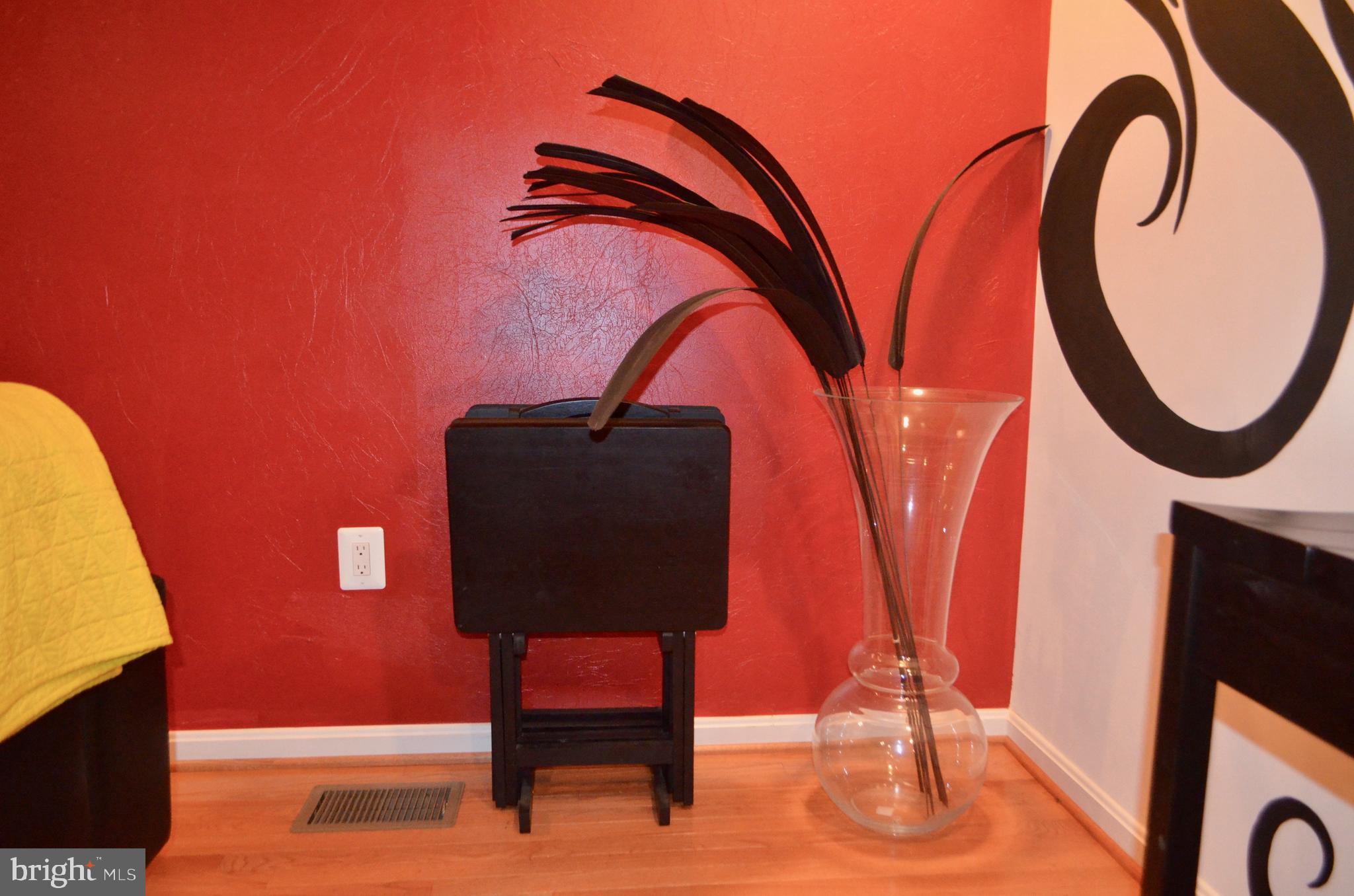 2722 Stanton Road Southeast Washington, DC 20020 - Photo 22 of 70 Living Room