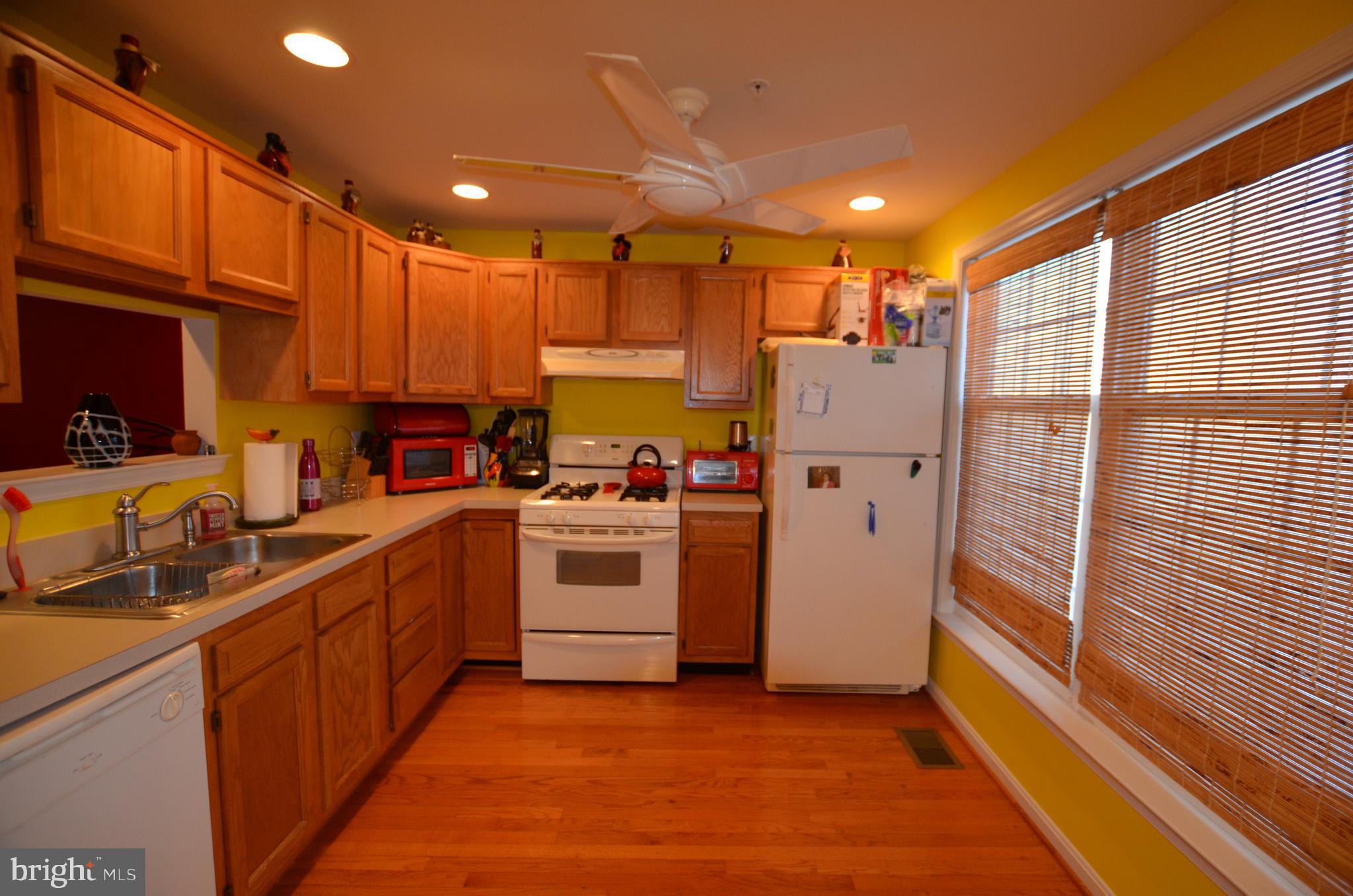 2722 Stanton Road Southeast Washington, DC 20020 - Photo 4 of 70 Kitchen