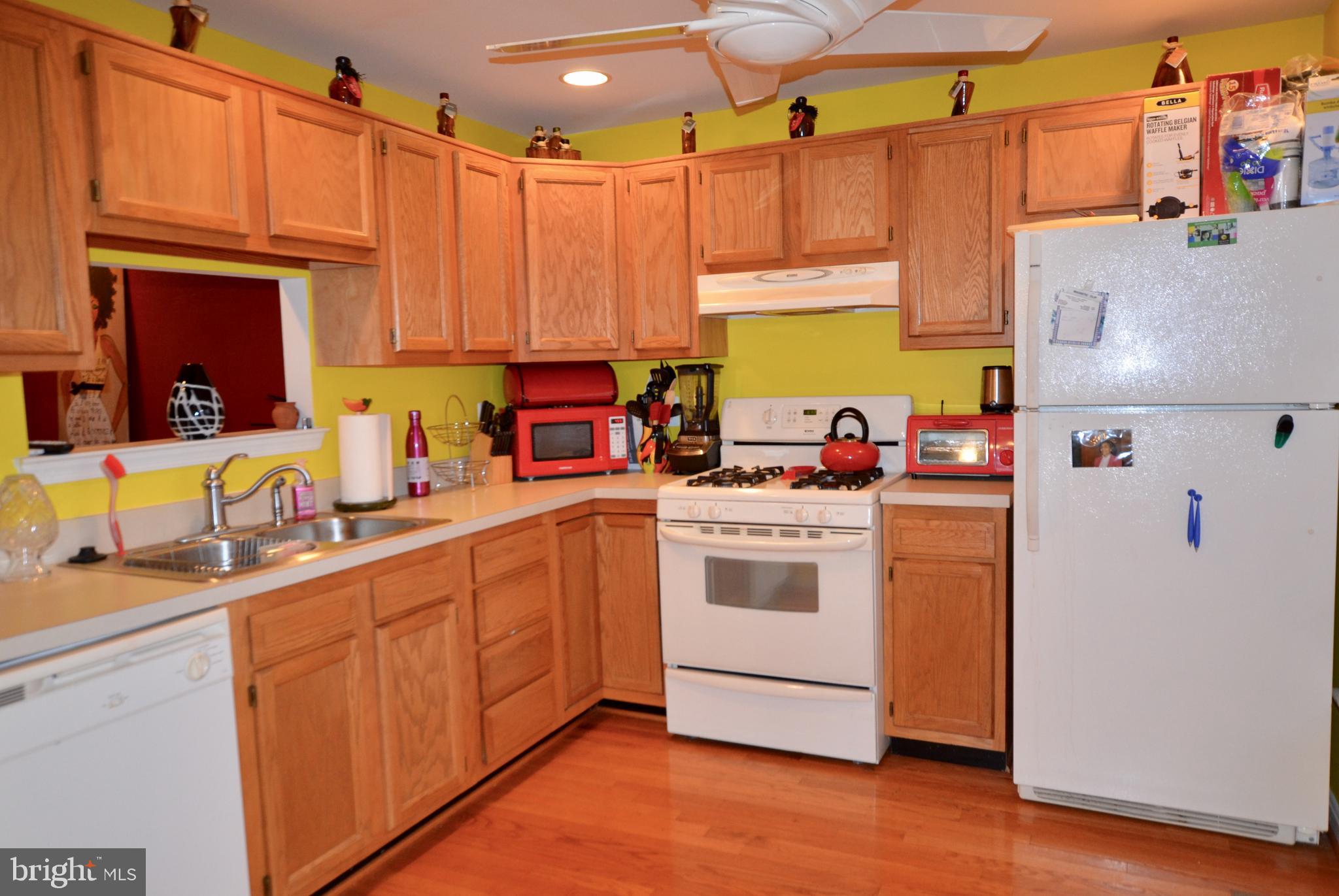 2722 Stanton Road Southeast Washington, DC 20020 - Photo 5 of 70 Kitchen