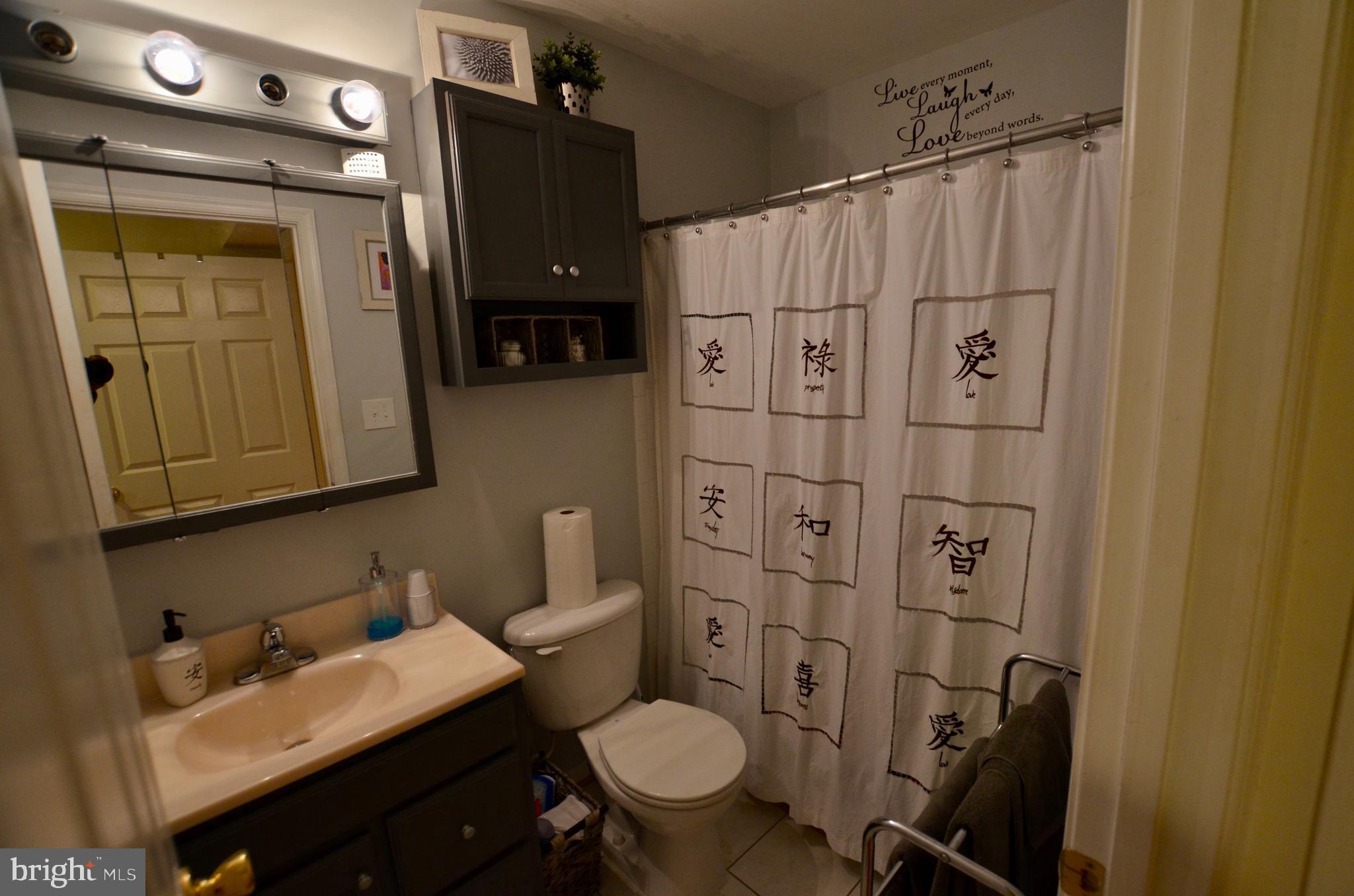 2722 Stanton Road Southeast Washington, DC 20020 - Photo 54 of 70 Upper Level Main bath