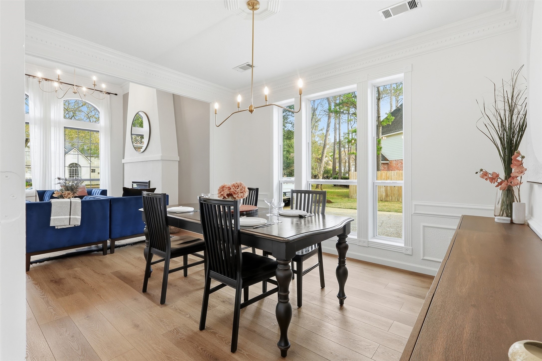 10 Raintree Place The Woodlands, TX 77381 - Photo 11 of 50