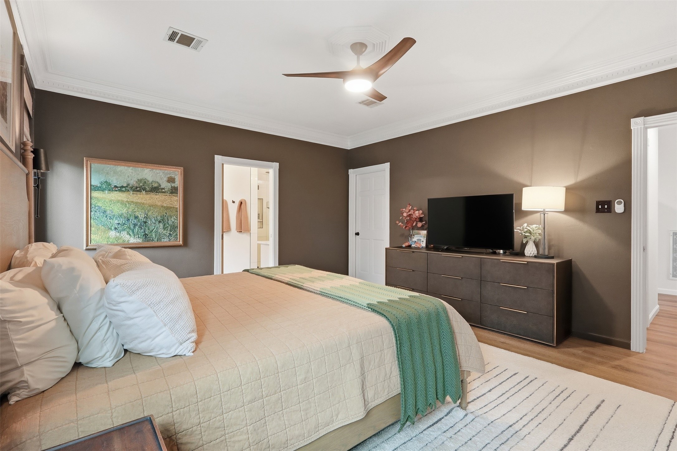 10 Raintree Place The Woodlands, TX 77381 - Photo 16 of 50