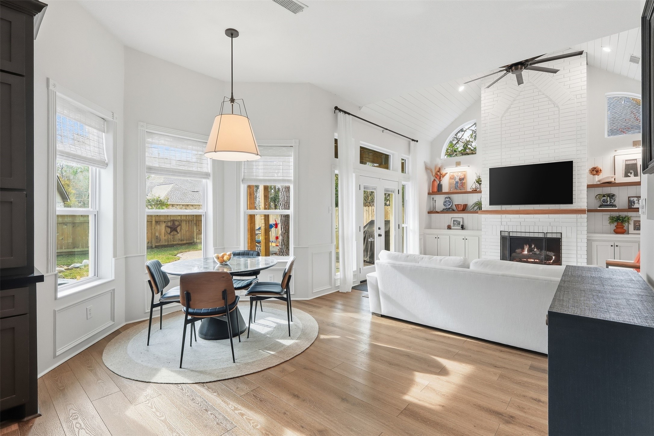 10 Raintree Place The Woodlands, TX 77381 - Photo 25 of 50