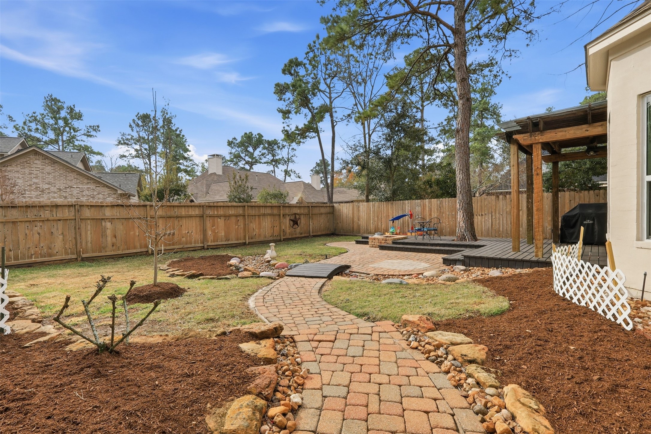 10 Raintree Place The Woodlands, TX 77381 - Photo 45 of 50