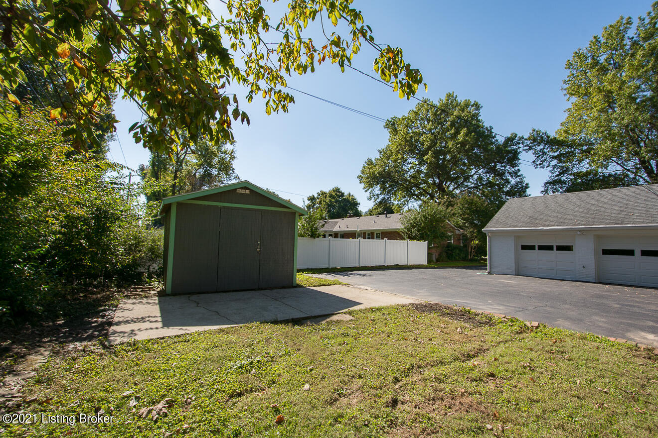 217 Woodcleft Road Louisville, KY 40222 - Photo 60 of 65 Rear of Property