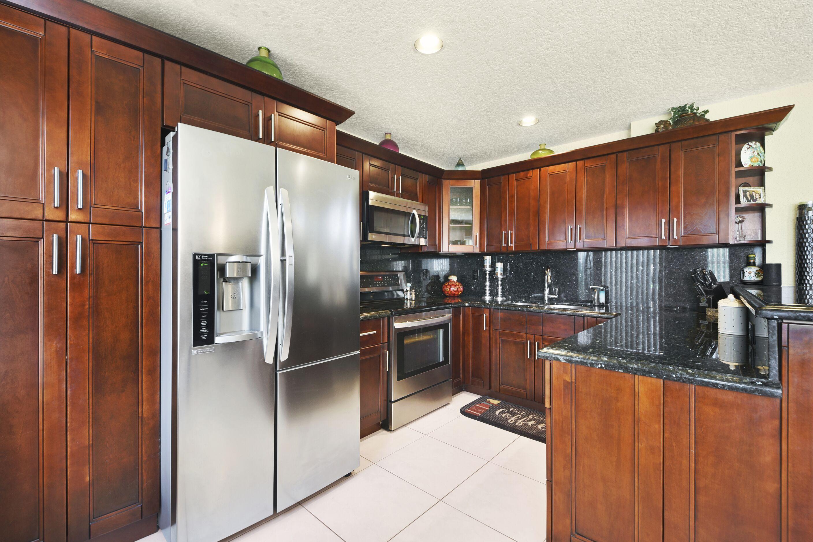9133 Boca Gardens Circle South, Unit A Boca Raton, FL 33496 - Photo 3 of 16 Ianzano kitchen