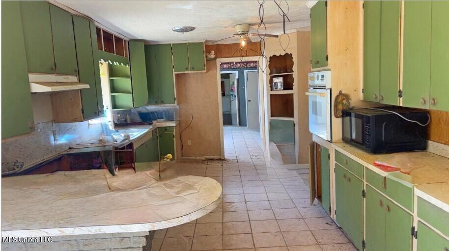 81 Henry Cox Road Monticello, MS 39654 - Photo 2 of 14 Kitchen 2