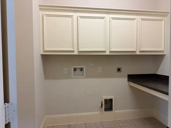 $699,900 | 6806 Auburn Sands Drive, Spring, TX 77389