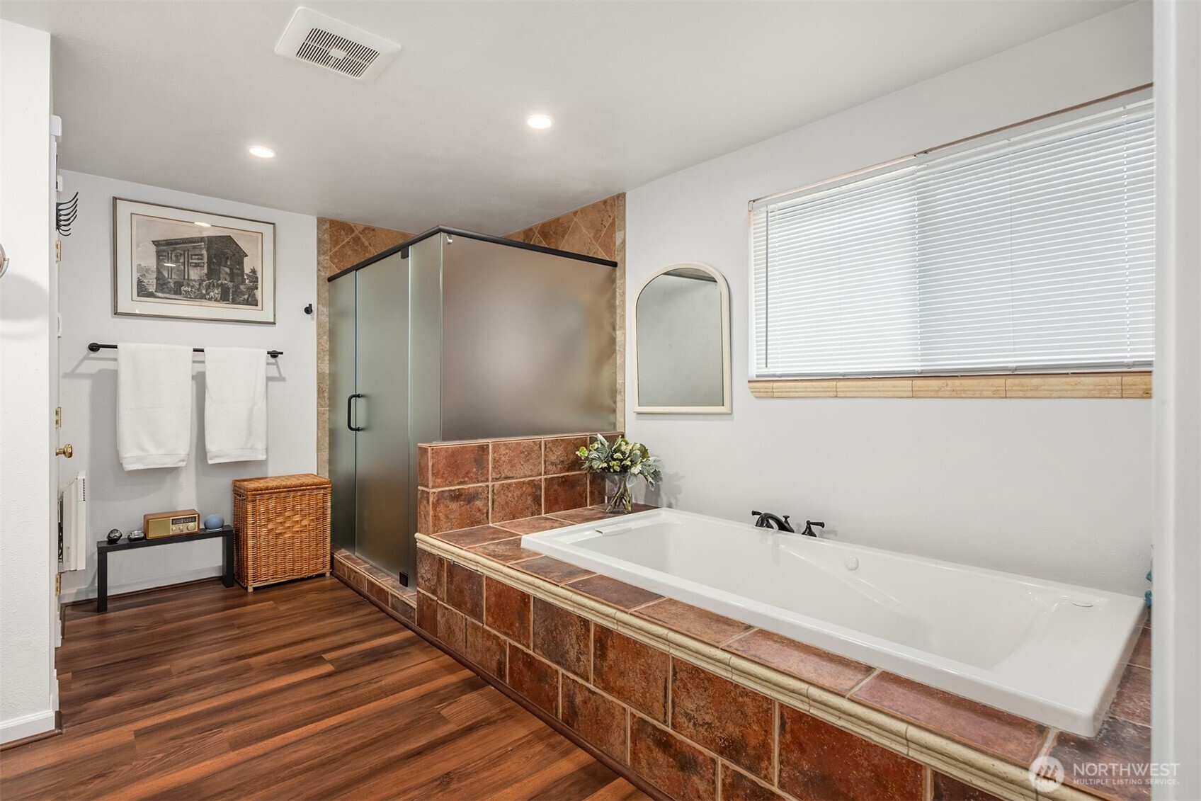 26468 Kingsview Loop Northeast Kingston, WA 98346 - Photo 13 of 40