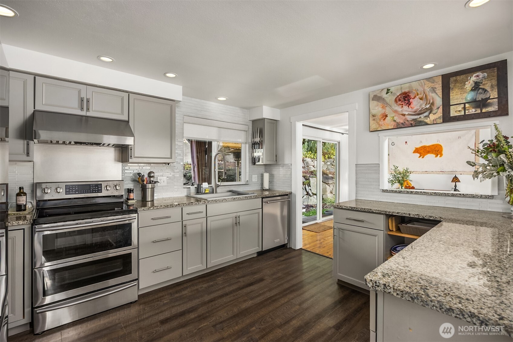 26468 Kingsview Loop Northeast Kingston, WA 98346 - Photo 8 of 40