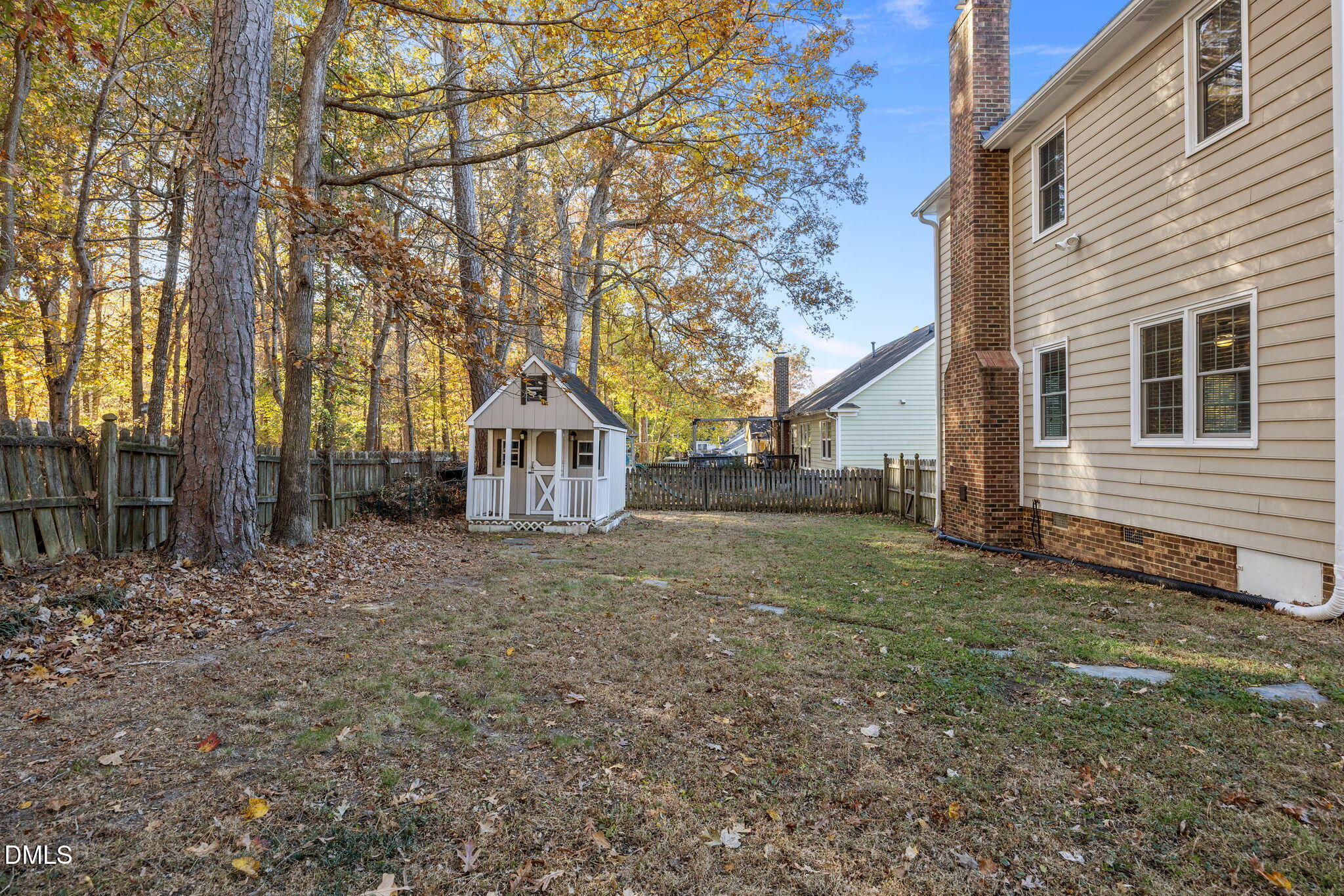 11829 North Exeter Way Raleigh, NC 27613 - Photo 35 of 41 Backyard
