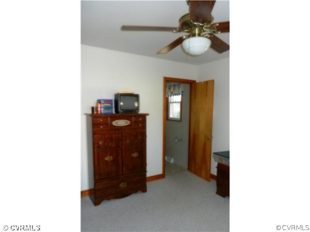 5528 Gilling Road North Chesterfield, VA 23234 - Photo 11 of 15 Master Bedroom - Master Bedroom with Ceiling Fan a