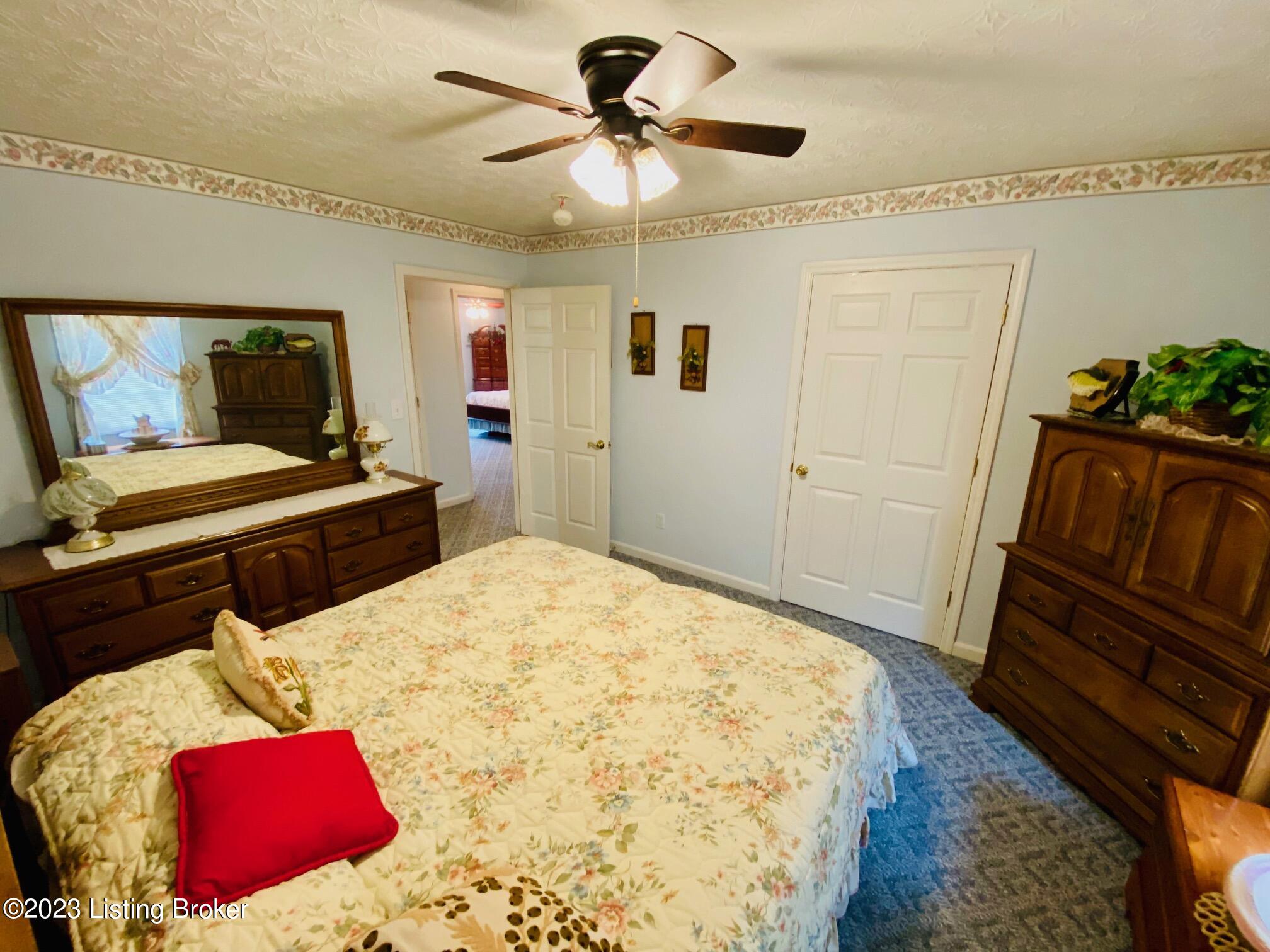 310 Mockingbird Drive Springfield, KY 40069 - Photo 16 of 24 IMG_6385