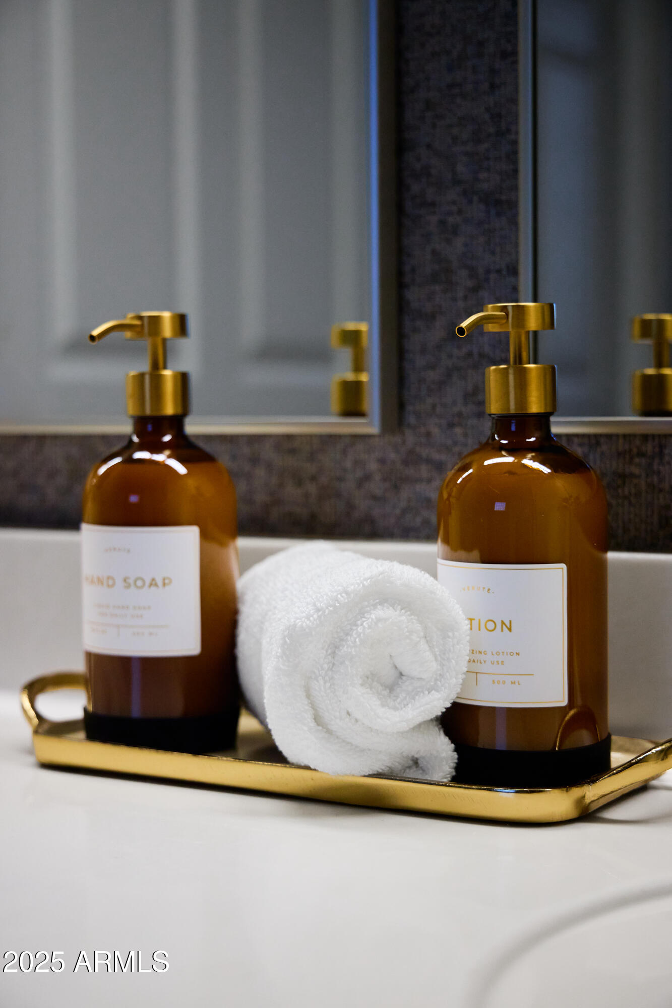 20619 North 16th Way Phoenix, AZ 85024 - Photo 30 of 64 a living room with a couch