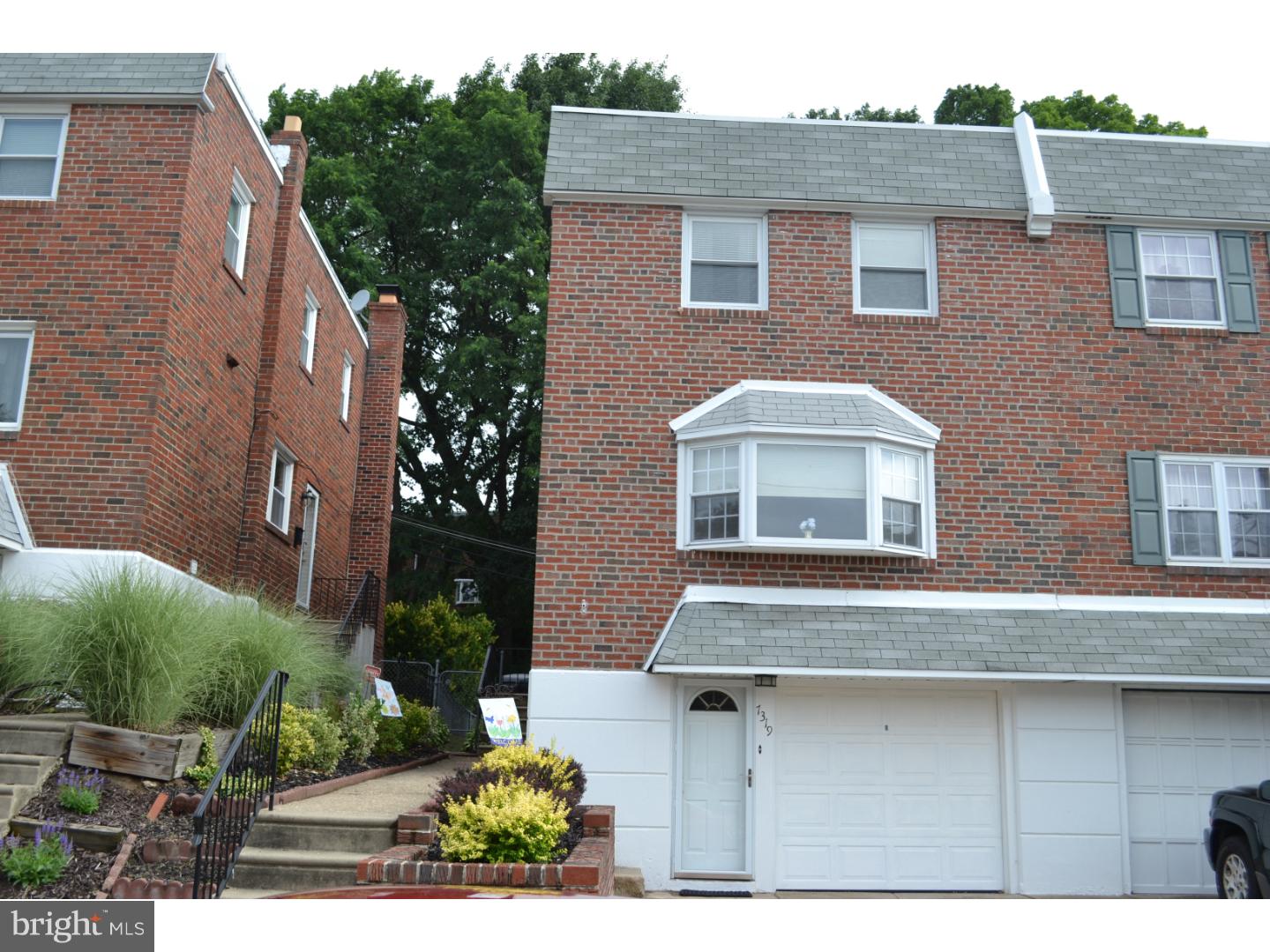 7319 Hill Road Philadelphia, PA 19128 - Photo 1 of 25 Gallery Image 1