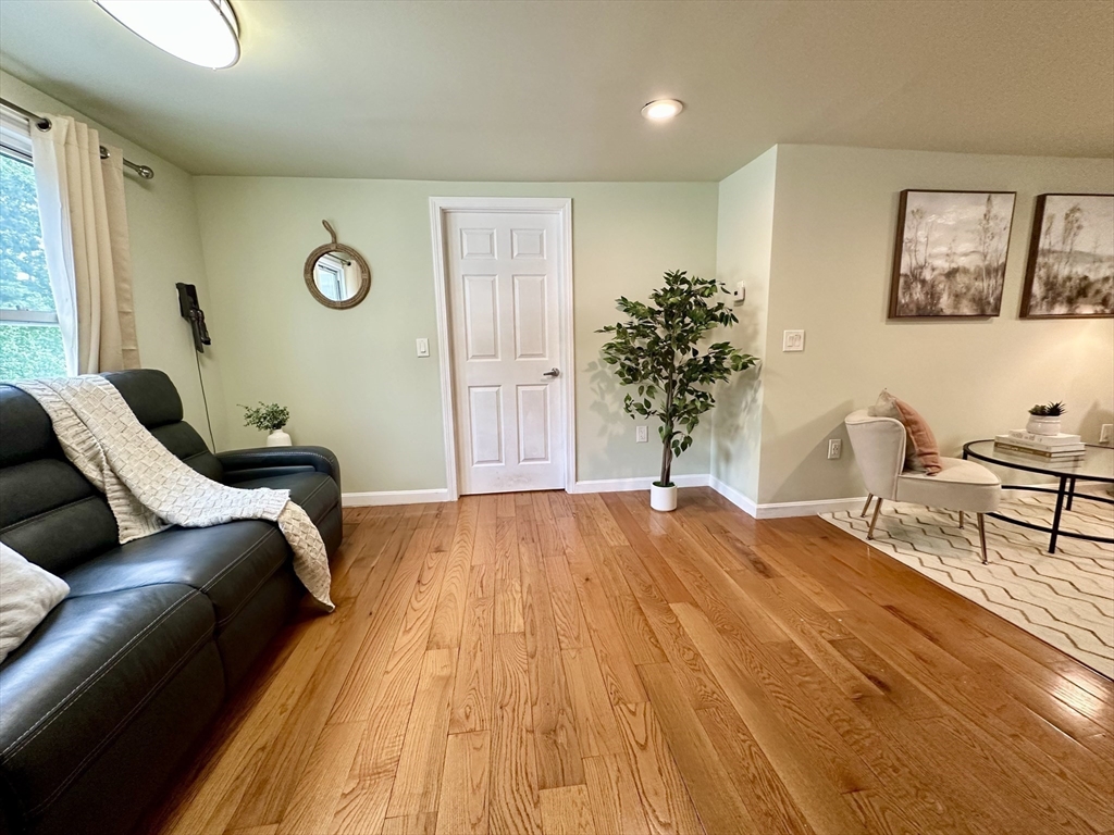 13 Mill Street Lancaster, MA 01523 - Photo 4 of 42