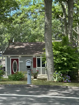 $485,000 | 180 Adirondack Drive, Selden, NY 11784