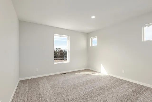 $399,900 | 39723 Fallbrook Avenue, North Branch, MN 55056