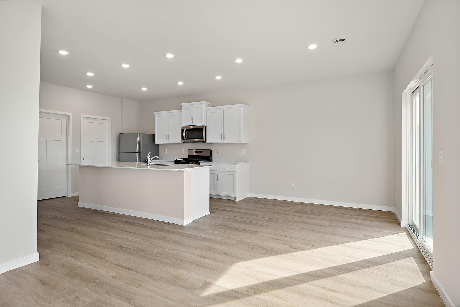 39723 Fallbrook Avenue North Branch, MN 55056 - Photo 9 of 24