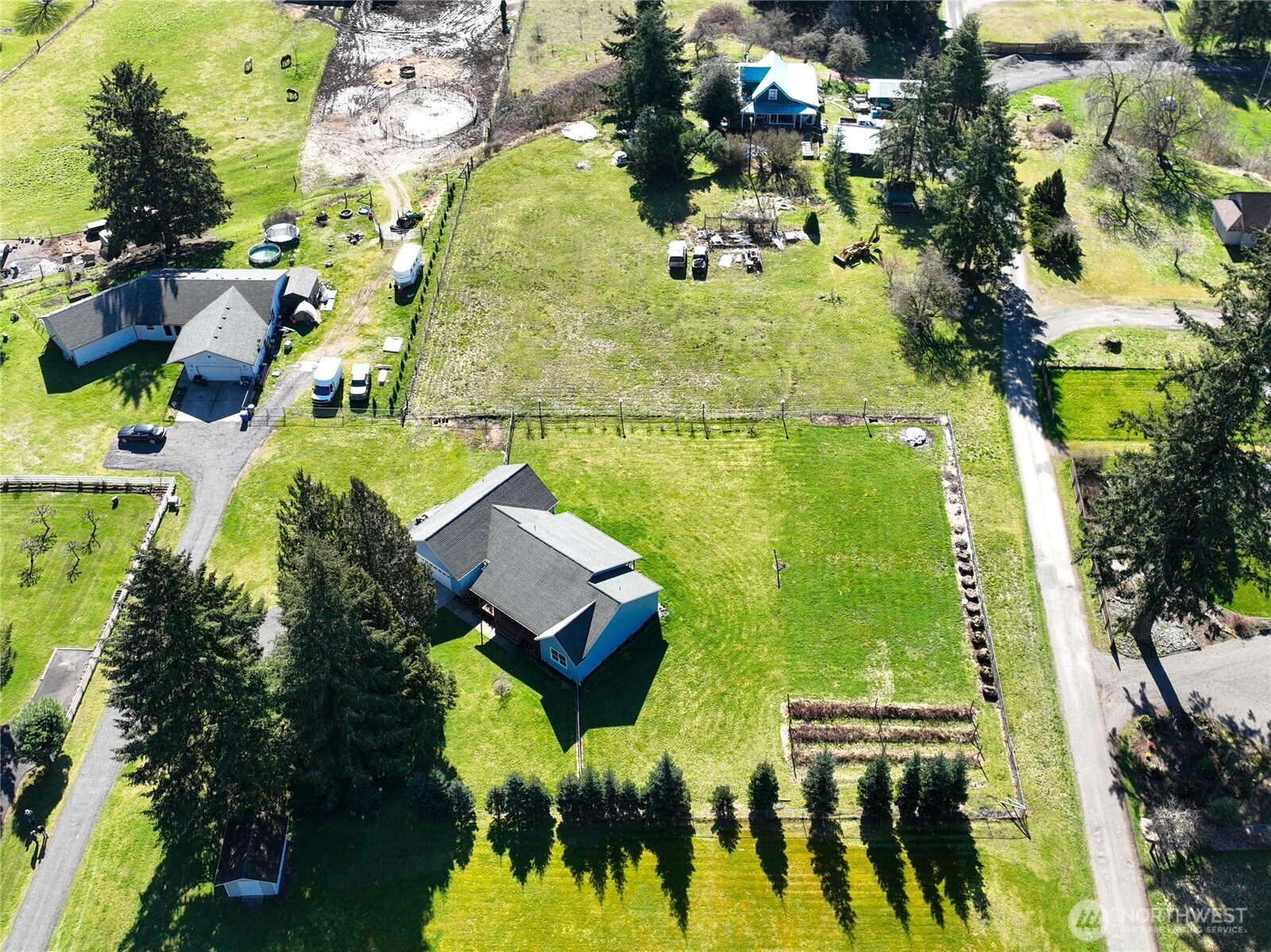 177 Quick Road Castle Rock, WA 98611 - Photo 2 of 34 Gallery Image 2