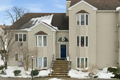 $499,000 | 152 Tier Street, Unit 211C | City Island