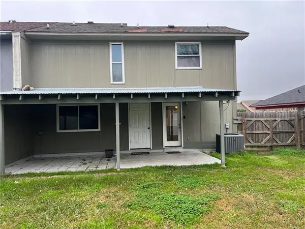 $1,650 | 2010 Snowbird Drive, Harvey, LA 70058