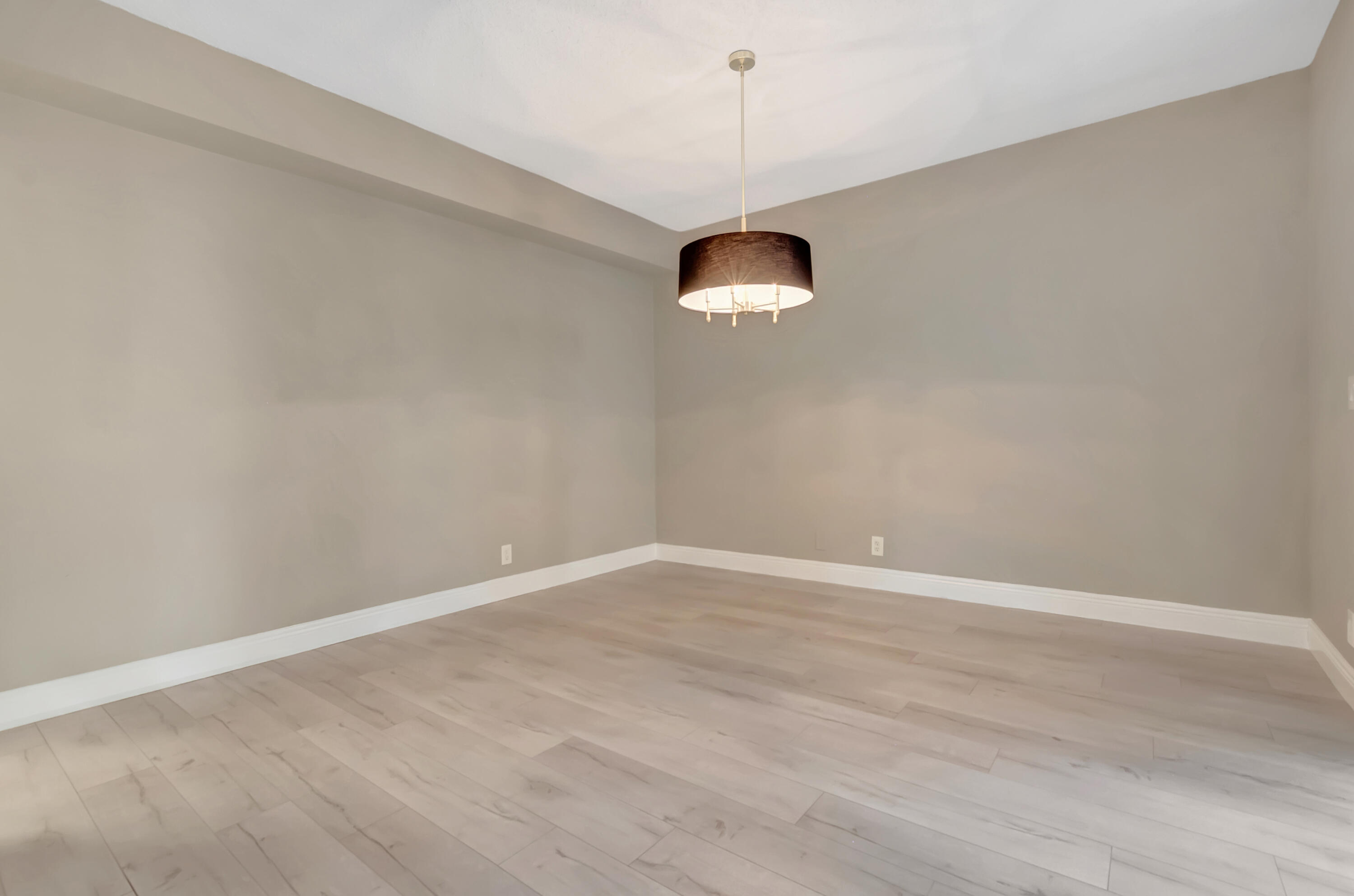 7655 Cinebar Drive, Unit 105 Boca Raton, FL 33433 - Photo 8 of 44 9-print-DSC_0771