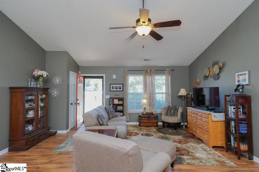 516 Garrett Street Fountain Inn, SC 29644 - Photo 4 of 27 Gallery Image 4