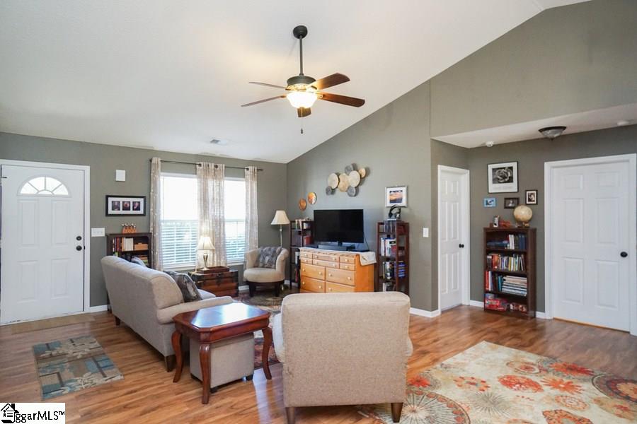 516 Garrett Street Fountain Inn, SC 29644 - Photo 5 of 27 Gallery Image 5